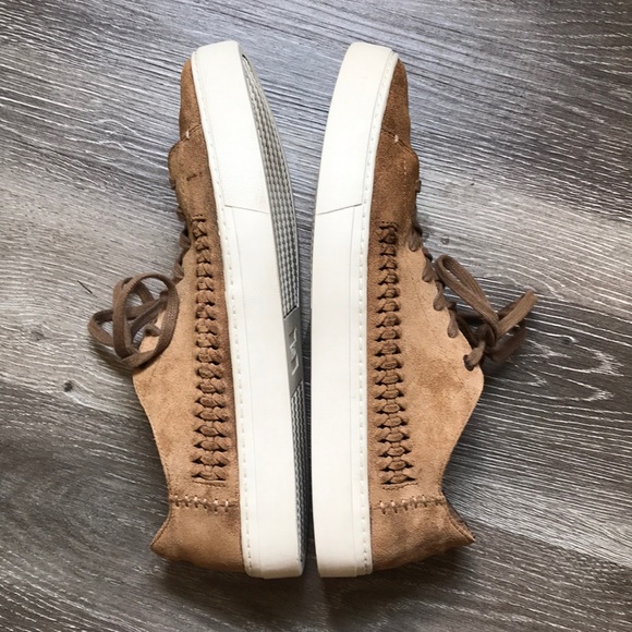 Toms - Picture 7 of 16